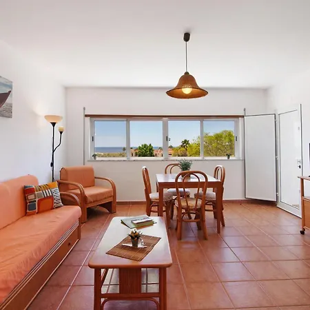 Sea And Sky Apartment